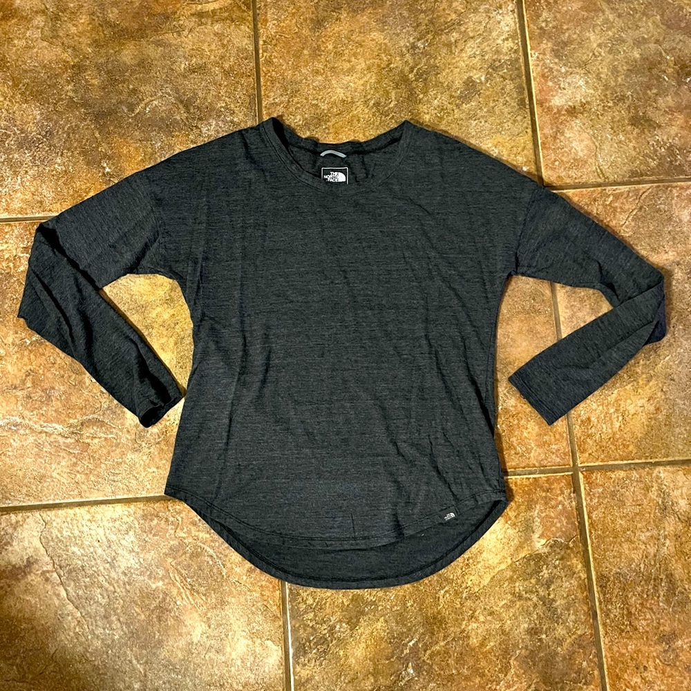 North face long sleeve shirt